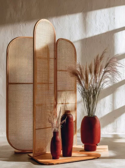 A rattan screen partition is used to block the entrance of the living room, directly facing the main entrance. It is a medieval folding and movable living room with a Japanese-style shielding effect - Image 2